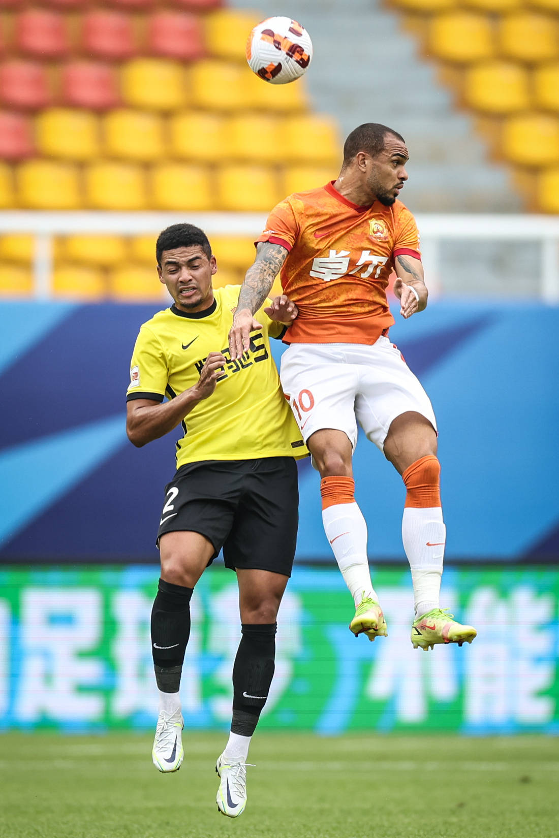 武汉队表现大幅提升，创造历史性突破