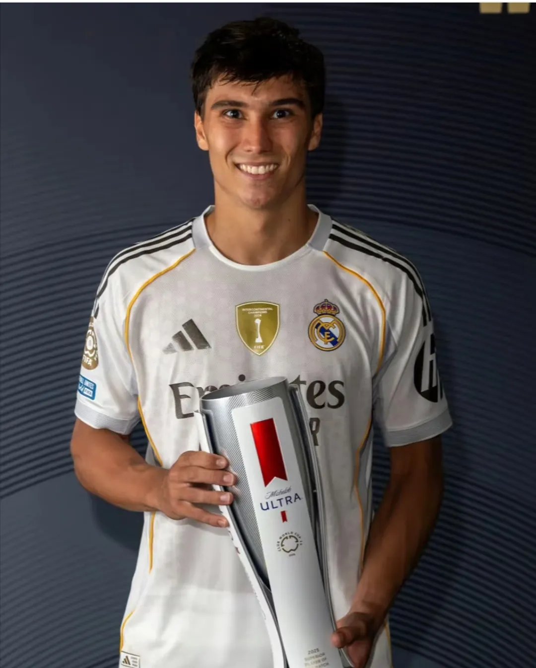 皇家马德里客场逆袭罗马,晋级之路曲折坎坷的简单介绍 皇家马德里客场逆袭罗马,晋级之路曲折坎坷的简单介绍