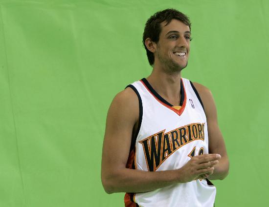 勇士小前利入选最佳第一队,获球迷点赞 勇士小前利入选最佳第一队,获球迷点赞