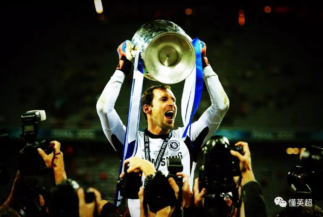 雷丁逆袭AC米兰，创造欧冠传奇